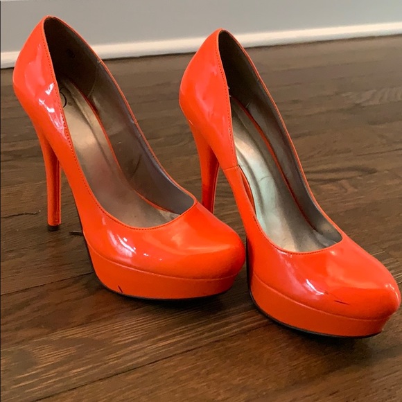 Dollhouse Shoes - Orange pumps